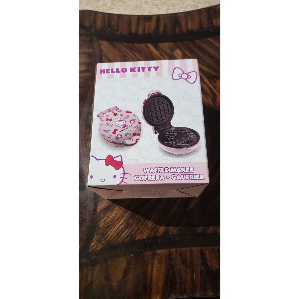 NIB SANRIO HELLO KITTY WAFFLE MAKER